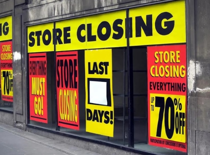 Fashion retail store closures mount amidst demand slump, measured expansion expected